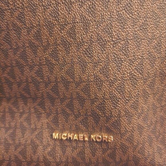 Michael Kors MK Brown Monogram Brown Shoulder Bag - Picture 7 of 7